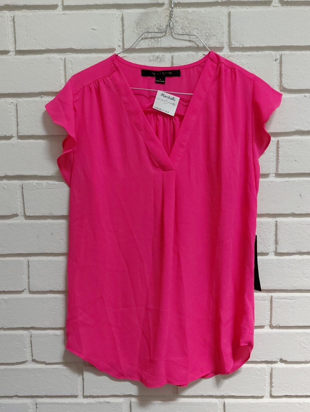 Worthington Hot Pink V-Neck Flutter Sleeve Lightweight Blouse. Size Small NWT